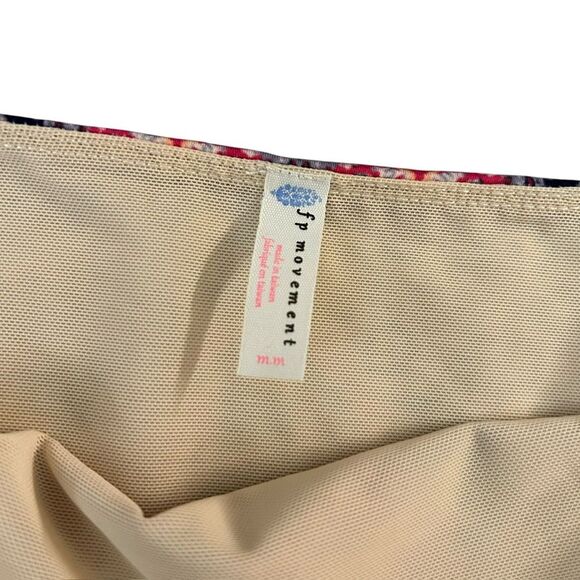 Free People Movement Womens M Hater Crop Top Cream Pink Rust Boho Print Yoga New - Picture 4 of 7